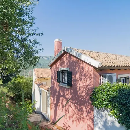 Tzeris House * Δουκάδες